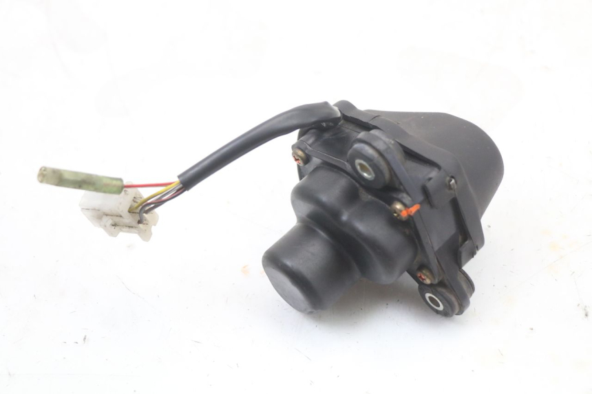 photo de MOTEUR VALVE ECHAPPEMENT YAMAHA TDR DELTABOX 125 (1997 - 2003) - Zoom état d’usage