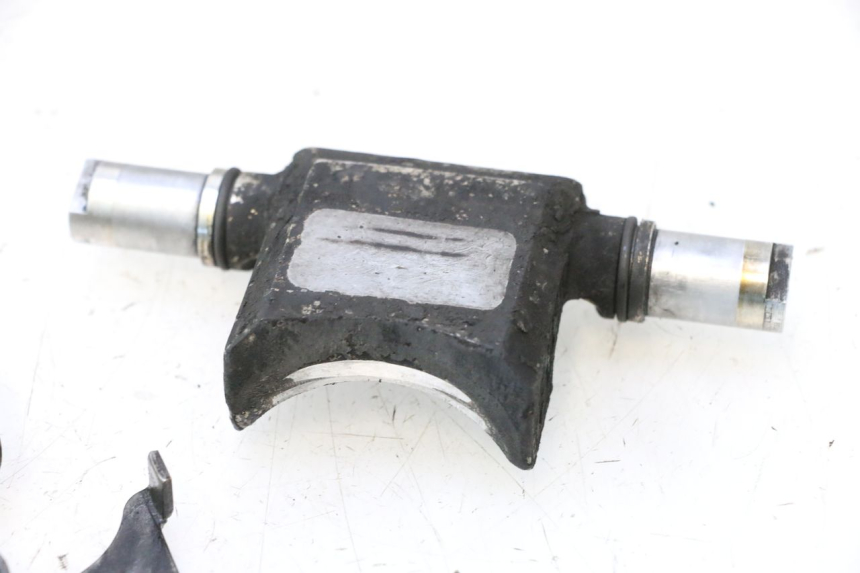 photo de MOTEUR VALVE ECHAPPEMENT HUSABERG TE 250 (2011 - 2014) - Points de fixation