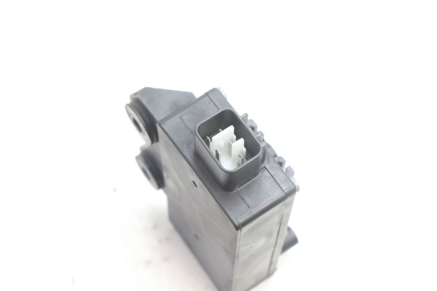 photo de MOTEUR VALVE ECHAPPEMENT YAMAHA YZF R6 600 (2008 - 2009) - Autre angle de vue