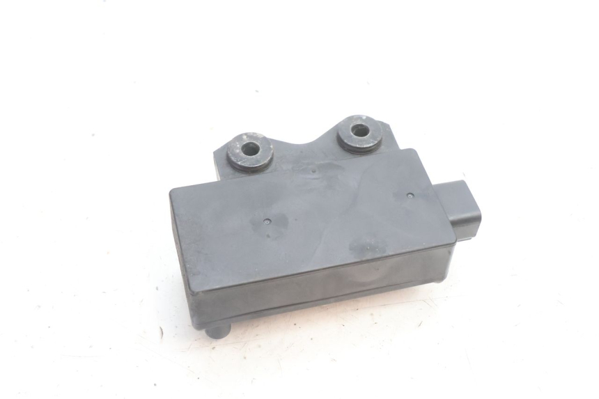 photo de MOTEUR VALVE ECHAPPEMENT YAMAHA YZF R6 600 (2008 - 2009) - Gros plan technique