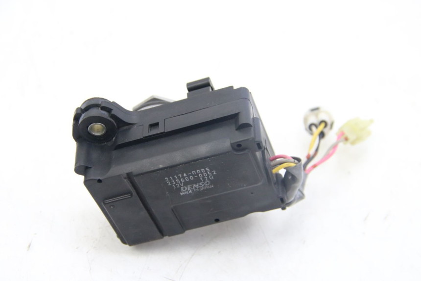 photo de VALVE D'ÉCHAPPEMENT DU MOTEUR KAWASAKI Z ABS 1000 (2014 - 2020) - Autre angle de vue