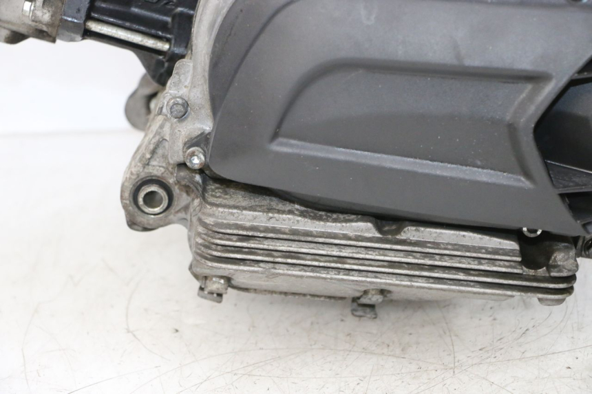 photo de MOTEUR PIAGGIO VESPA GTS SUPER IE 125 (2009 - 2016) - Marquages et références