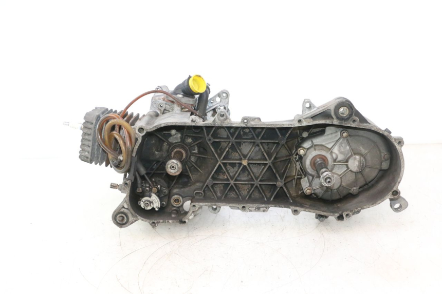 photo de MOTEUR PIAGGIO VESPA LX 2T 50 (2005 - 2013) - Vue principale