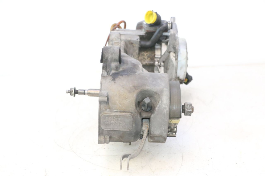 photo de MOTEUR PIAGGIO VESPA LX 2T 50 (2005 - 2013) - Gros plan technique