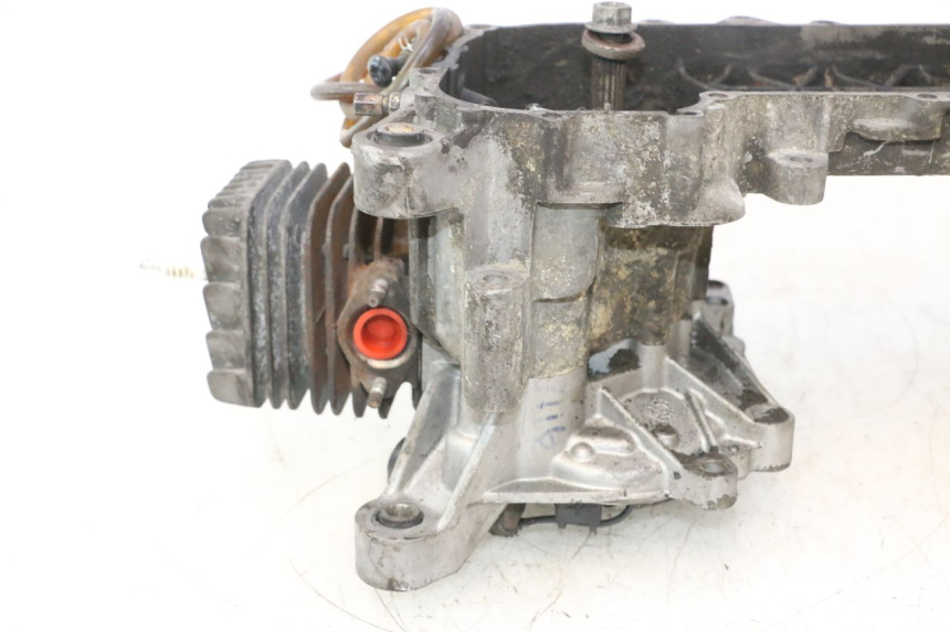photo de MOTEUR PIAGGIO VESPA LX 2T 50 (2005 - 2013) - Vue d’ensemble
