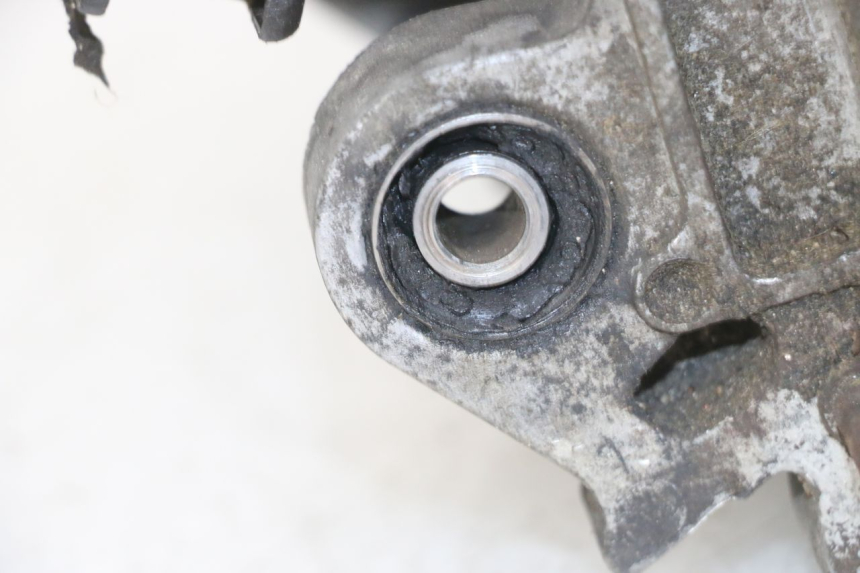 photo de MOTEUR PEUGEOT VIVACITY NEW 4T 50 (2008 - 2017) - Angle alternatif