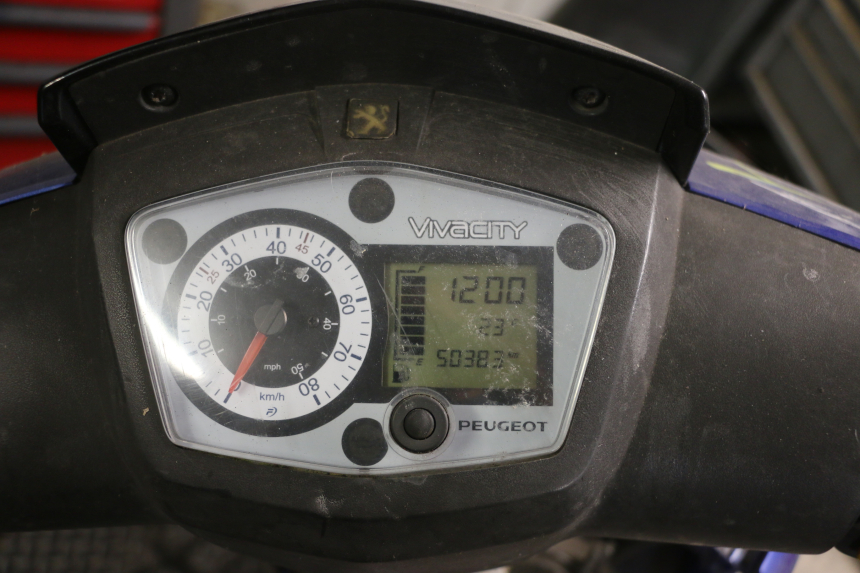 photo de MOTEUR PEUGEOT VIVACITY NEW 4T 50 (2008 - 2017) - Vue principale