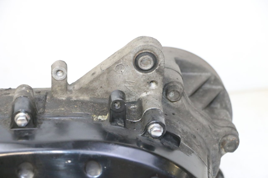 photo de MOTEUR PEUGEOT VIVACITY NEW 4T 50 (2008 - 2017) - Angle alternatif