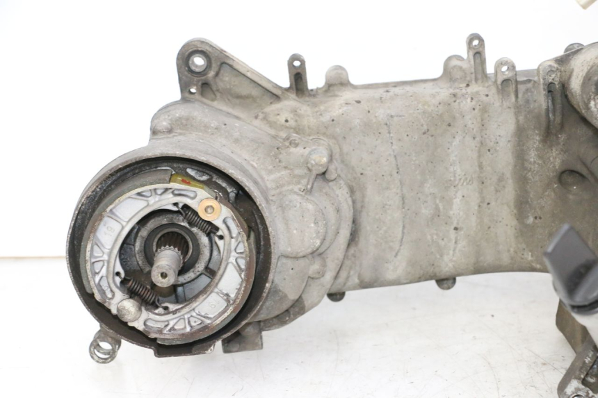 photo de MOTEUR PEUGEOT VIVACITY NEW 4T 50 (2008 - 2017) - Zoom état d’usage