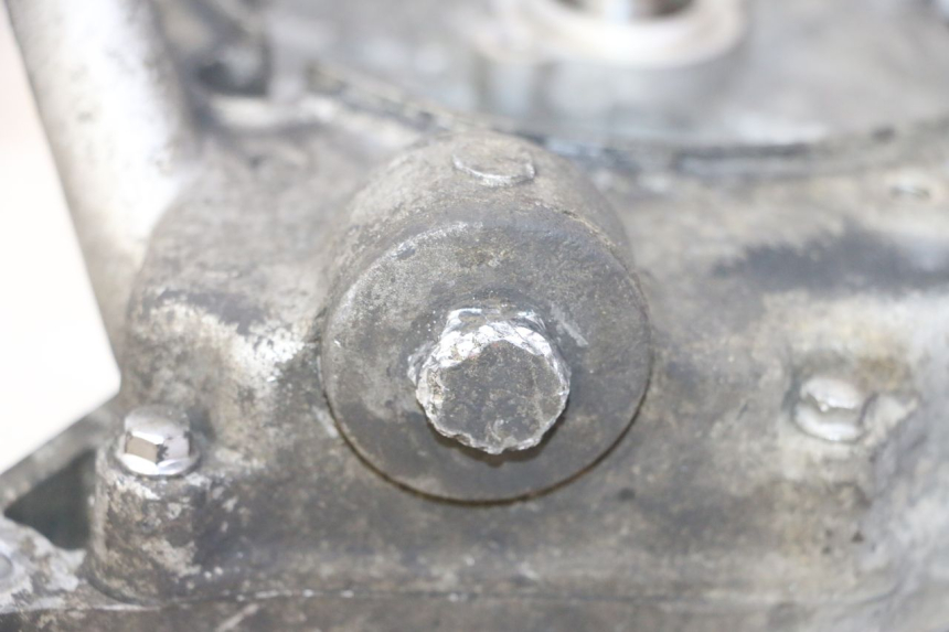 photo de MOTEUR PEUGEOT VIVACITY NEW 4T 50 (2008 - 2017) - Autre angle de vue