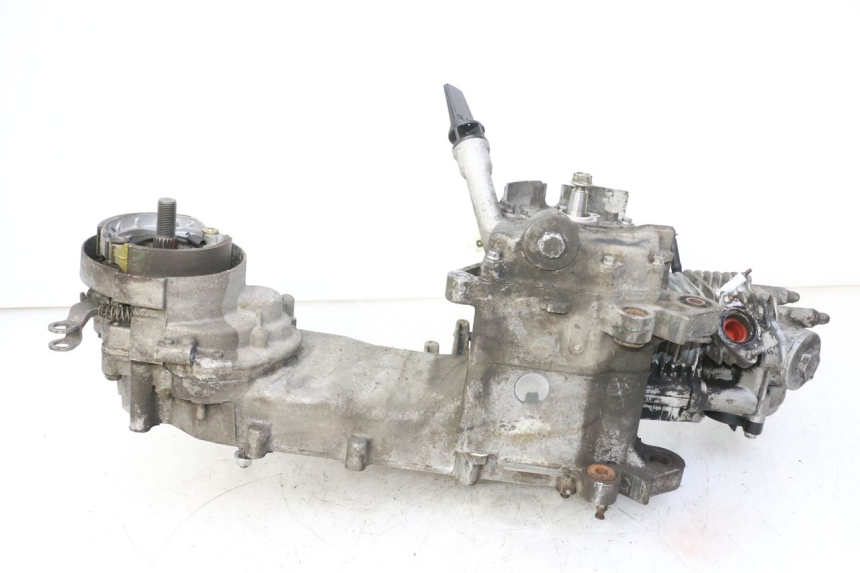 photo de MOTEUR PEUGEOT VIVACITY NEW 4T 50 (2008 - 2017) - Gros plan technique
