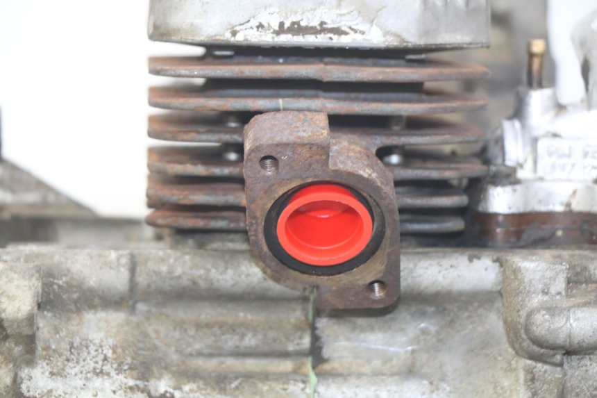 photo de MOTEUR PEUGEOT VIVACITY 50 (1998 - 2003) - Vue rapprochée