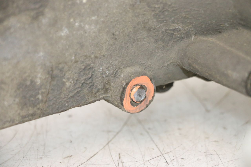 photo de MOTEUR PEUGEOT VIVACITY 50 (1998 - 2003) - Gros plan technique