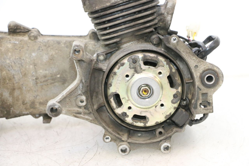photo de MOTEUR PEUGEOT VIVACITY 50 (1998 - 2003) - État de surface
