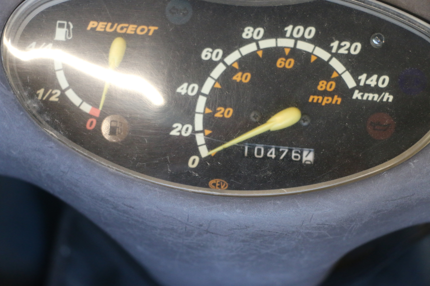 photo de MOTEUR PEUGEOT VIVACITY 100 (1999 - 2008) - Aperçu profil