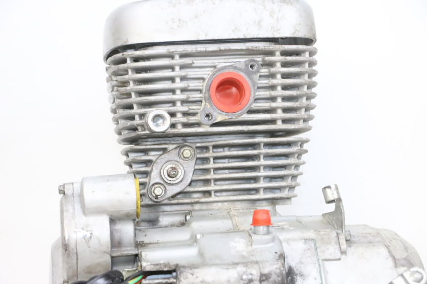 photo de MOTEUR DAELIM VJ ROADWIN FI 125 (2008 - 2017) - Zoom état d’usage