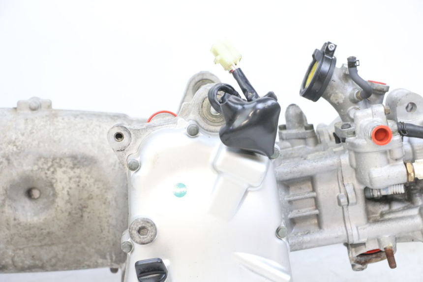 photo de MOTEUR YAMAHA XMAX X-MAX 125 (2006 - 2009) - Inspection visuelle