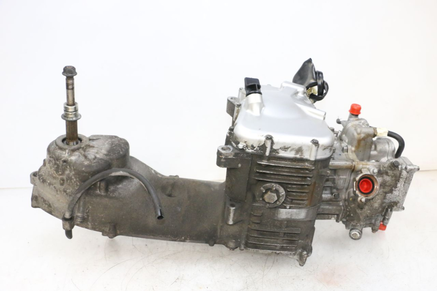 photo de MOTEUR YAMAHA XMAX X-MAX 125 (2006 - 2009) - Gros plan technique