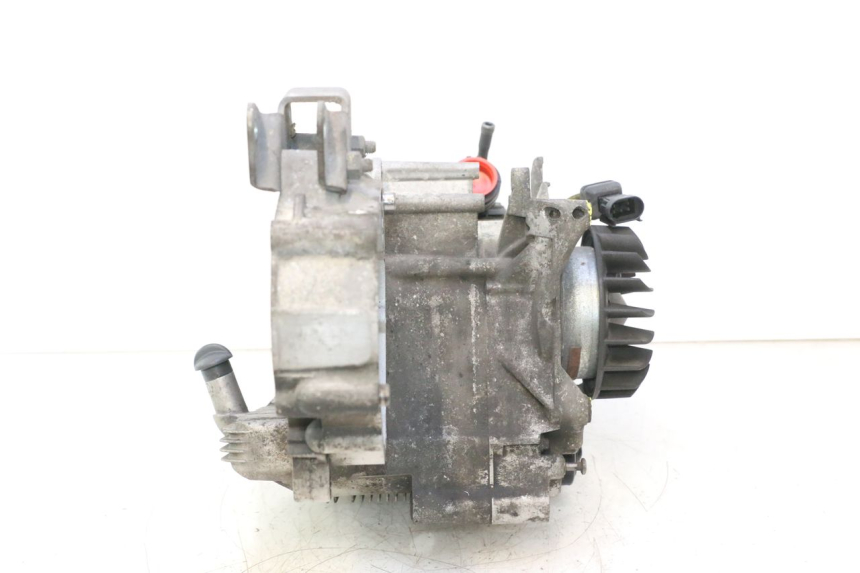 photo de MOTEUR PIAGGIO X8 STREET 125 (2006 - 2007) - Vue d’ensemble