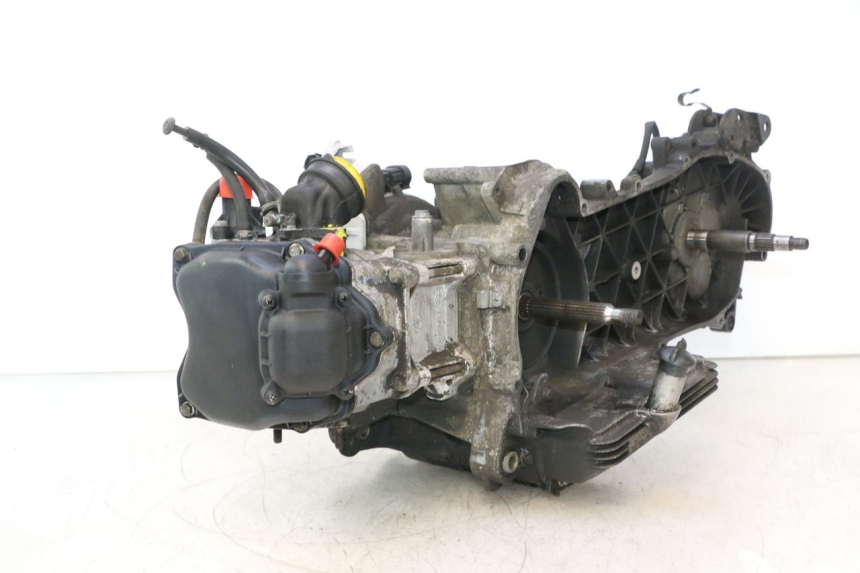 photo de MOTEUR PIAGGIO X9 AMALFI 180 (2000 - 2003) - Marquages et références