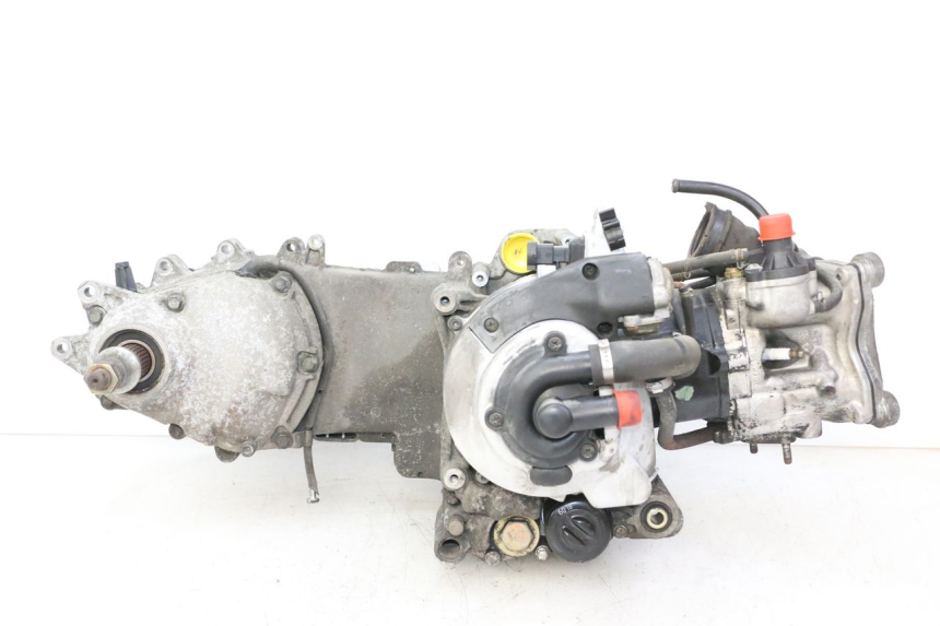 photo de MOTEUR PIAGGIO X9 EVOLUTION 125 (2003 - 2007) - Zoom composants