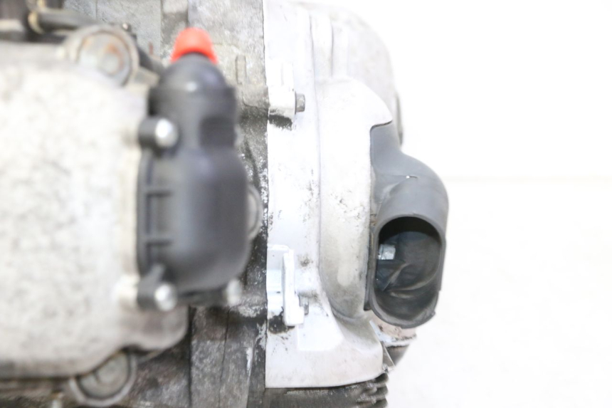 photo de MOTEUR PIAGGIO X9 EVOLUTION 125 (2003 - 2007) - Vue rapprochée