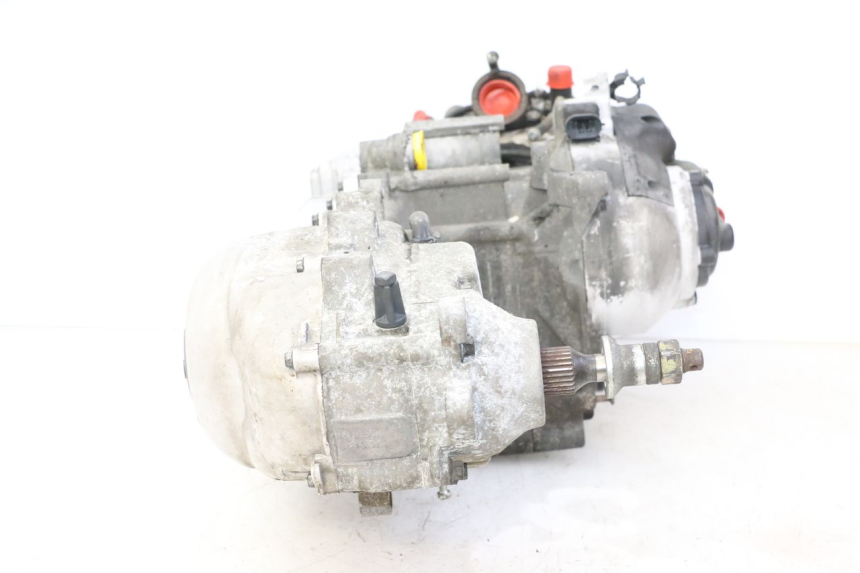 photo de MOTEUR PIAGGIO X9 EVOLUTION 125 (2003 - 2007) - État de surface