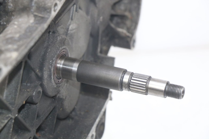 photo de MOTEUR PIAGGIO X9 125 (2000 - 2003) - Zoom composants