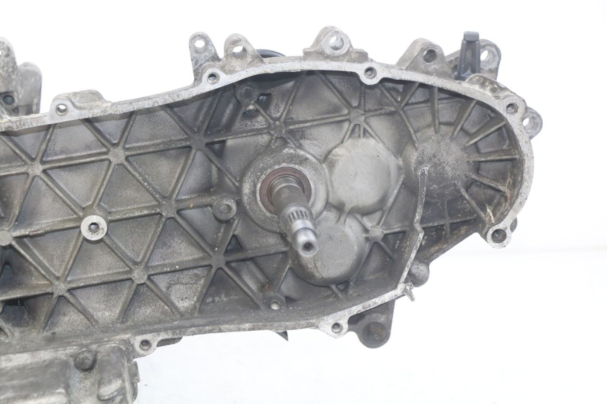 photo de MOTEUR PIAGGIO X9 125 (2000 - 2003) - Inspection visuelle