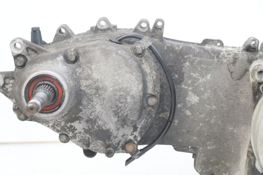 photo de MOTEUR PIAGGIO X9 125 (2000 - 2003) - Marquages et références