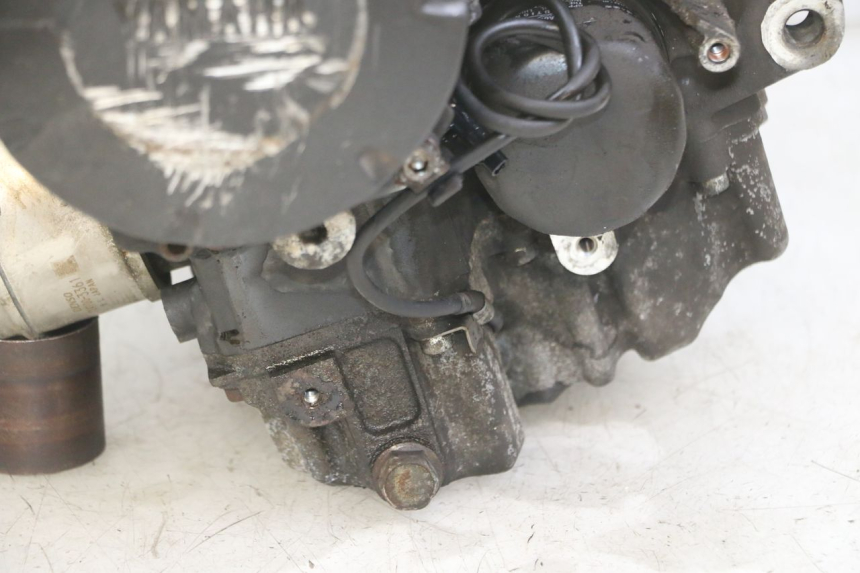 photo de MOTEUR YAMAHA XJ6 ABS 600 (2008 - 2016) - Vue rapprochée