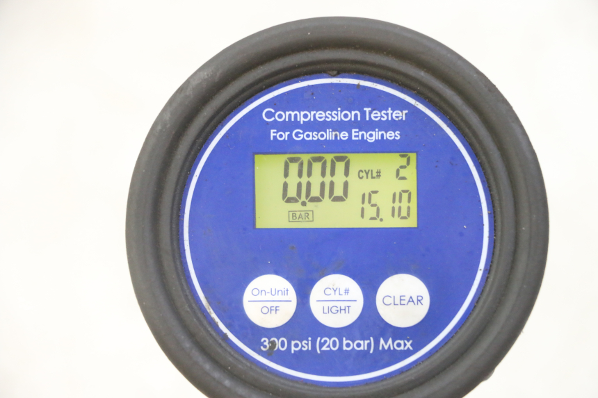 photo de MOTEUR YAMAHA XJ6 ABS 600 (2008 - 2016) - Autre angle de vue