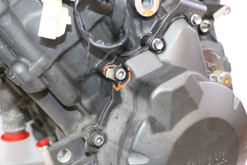 photo de MOTEUR YAMAHA XJ6 ABS 600 (2008 - 2016) - Autre angle de vue