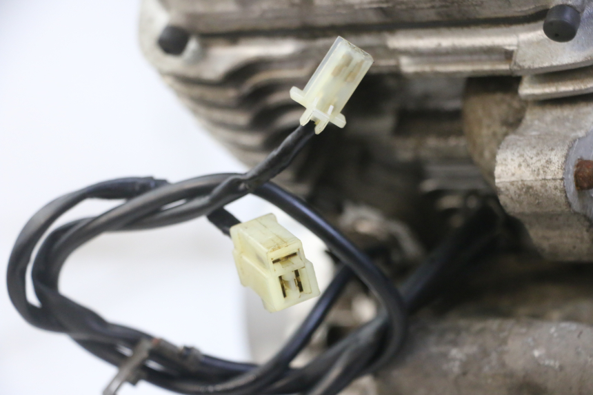 photo de MOTEUR HONDA XLV VARADERO 125 (2000 - 2006) - Gros plan technique