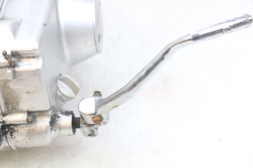 photo de MOTEUR ZHEJIANG XMOTOS XB-81 50 - Gros plan technique