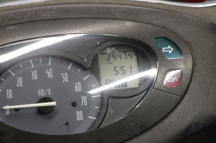 photo de MOTEUR YAMAHA YN NEO'S 50 (1997 - 2004) - Angle alternatif