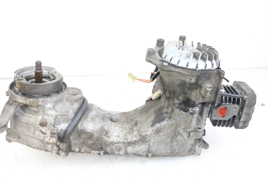 photo de MOTEUR YAMAHA YN NEO'S 50 (1997 - 2004) - Vue d’ensemble