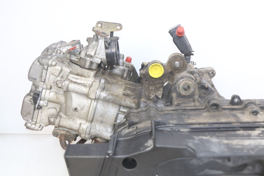 photo de MOTEUR YAMAHA YP MAJESTY 400 (2004 - 2008) - Vue rapprochée