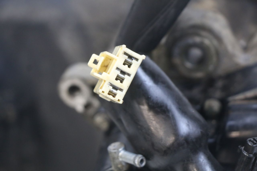 photo de MOTEUR YAMAHA YP MAJESTY 400 (2004 - 2008) - État de surface