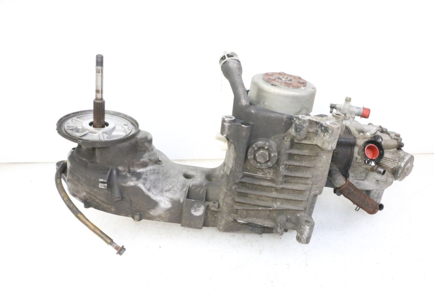 photo de MOTEUR YAMAHA YP MAJESTY 125 (2002 - 2006) - Autre angle de vue