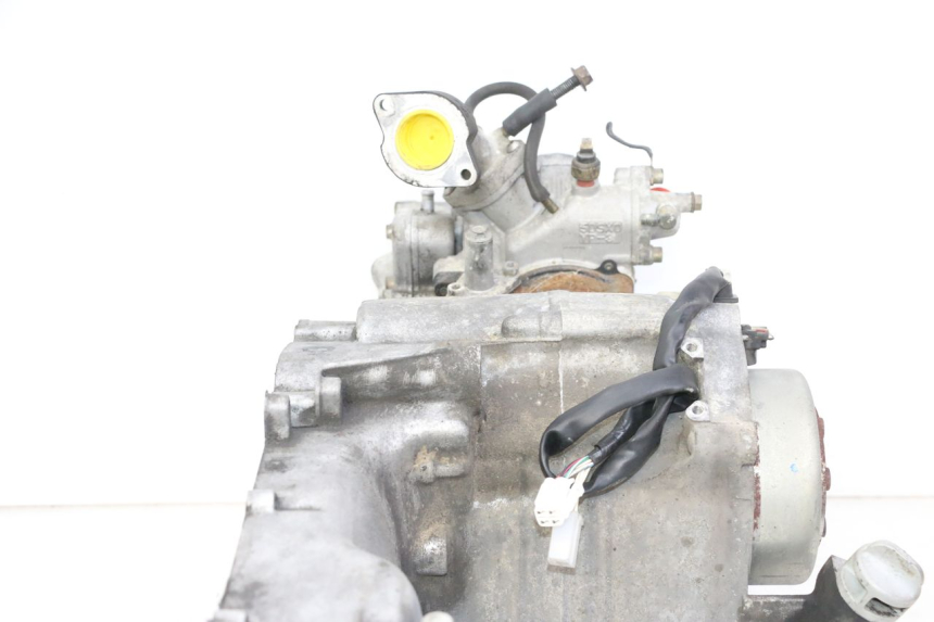 photo de MOTEUR YAMAHA YP MAJESTY 125 (2002 - 2006) - État de surface