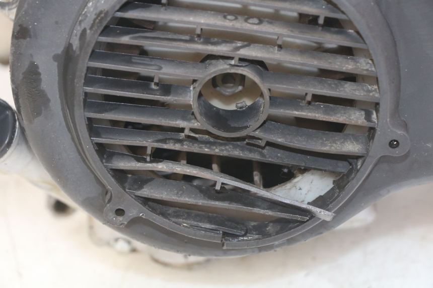 photo de MOTEUR YIYING YY125T 125 (2006 - 2014) - Marquages et références