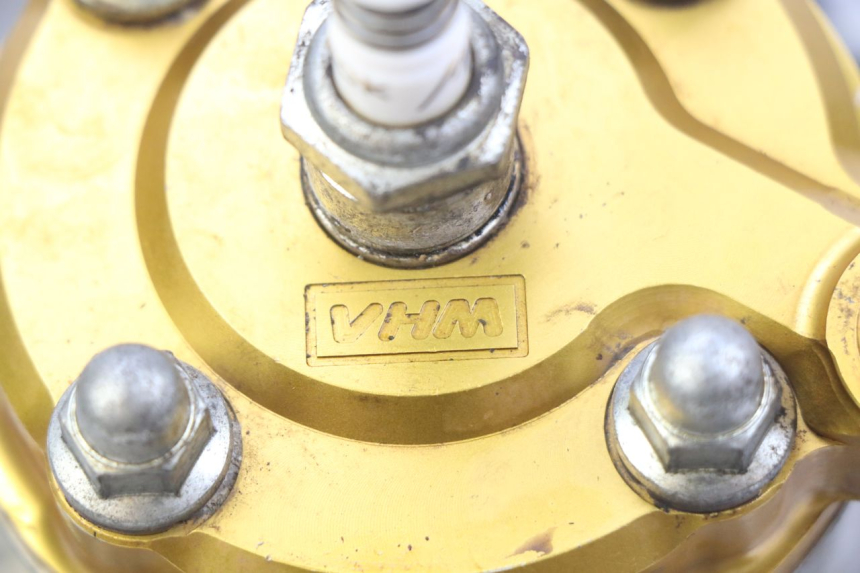 photo de MOTEUR YAMAHA YZ 85 (2002 - 2018) - Gros plan technique