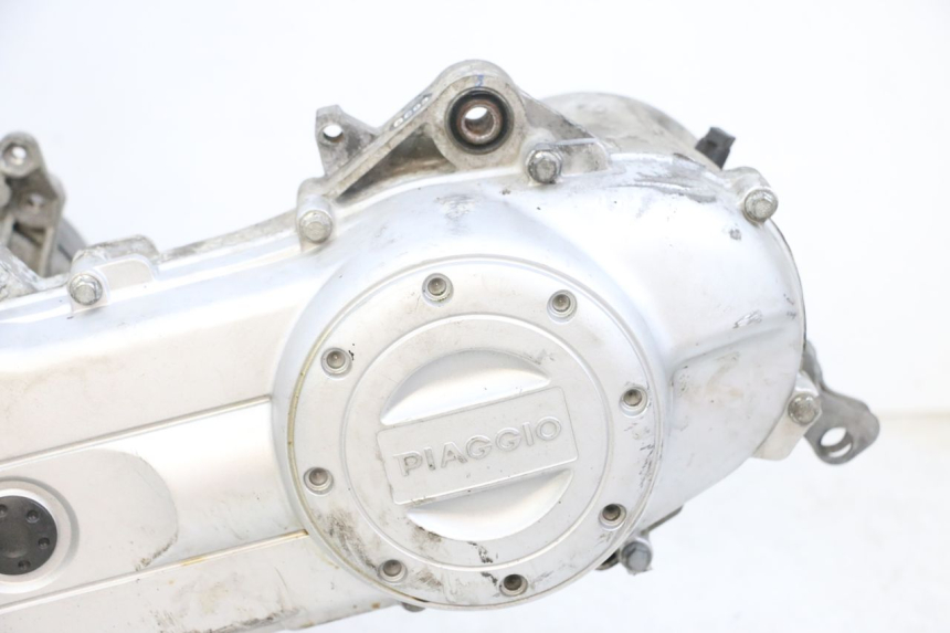 photo de MOTEUR PIAGGIO ZIP 4T 50 (2018 - 2020) - État de surface