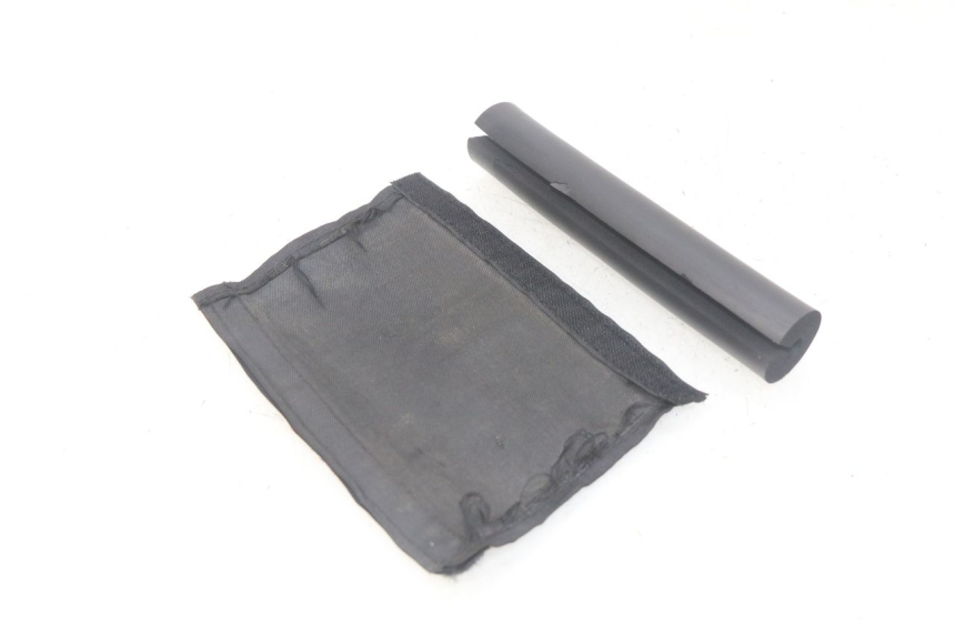 photo de MOUSSE DE GUIDON KAWASAKI KLX 110 (2010 - 2022) - Gros plan technique