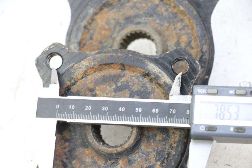 photo de MOYEU ROUE ARRIERE KEROX BAZOOKA 110 - Gros plan technique