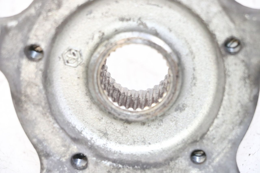 photo de MOYEU ROUE ARRIERE PIAGGIO MP3 500 (2011 - 2015) - Gros plan technique