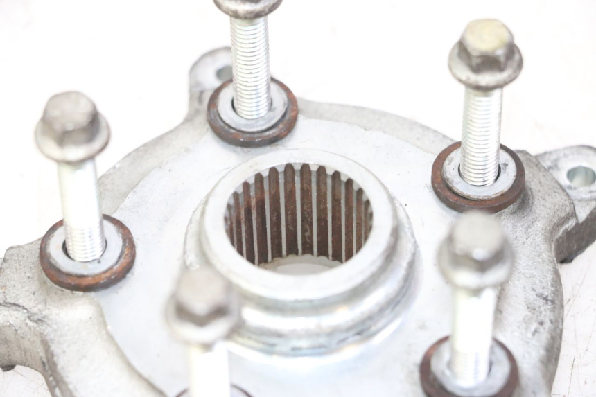 photo de MOYEU ROUE ARRIERE PIAGGIO MP3 500 (2014 - 2017) - Gros plan technique