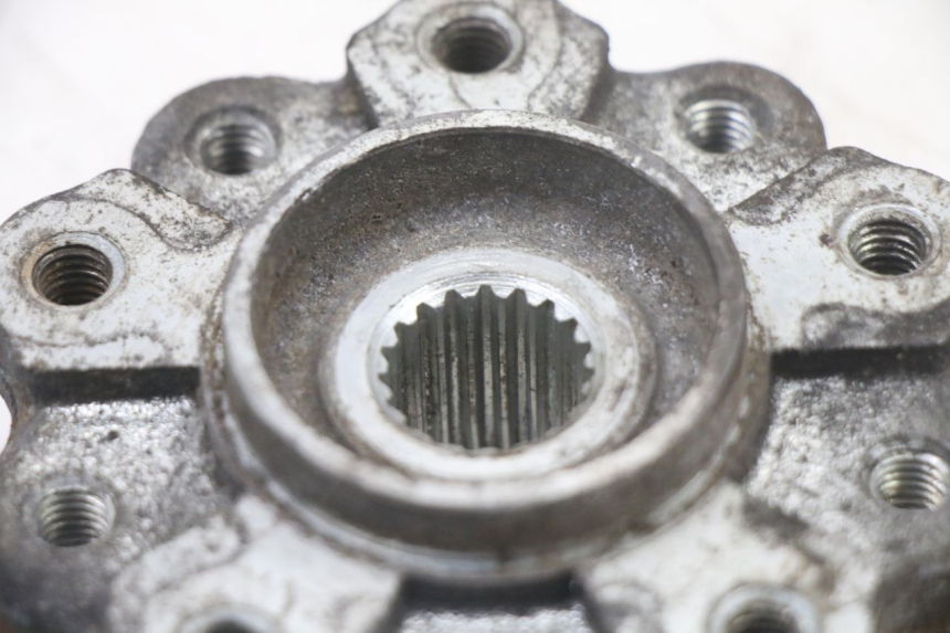 photo de MOYEU ROUE ARRIERE PEUGEOT SPEEDFIGHT 3 LC 2T 50 (2009 - 2015) - Zoom état d’usage