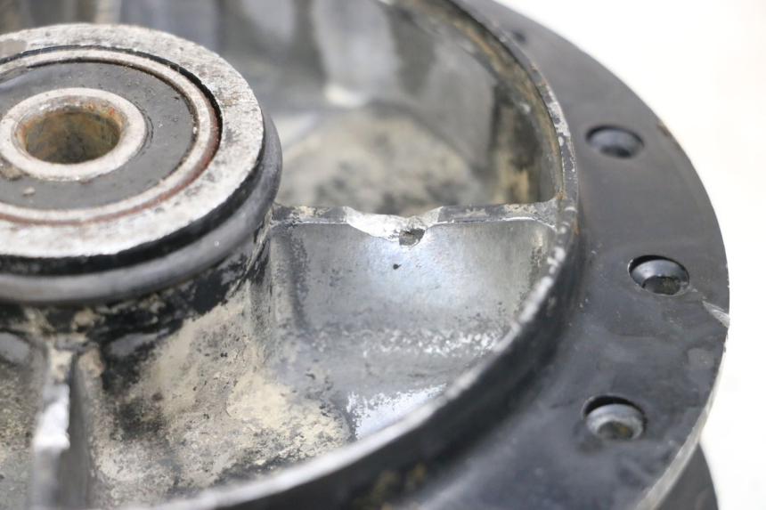 photo de MOYEU ROUE ARRIERE YAMAHA PW 80 (1983 - 2014) - Points de fixation